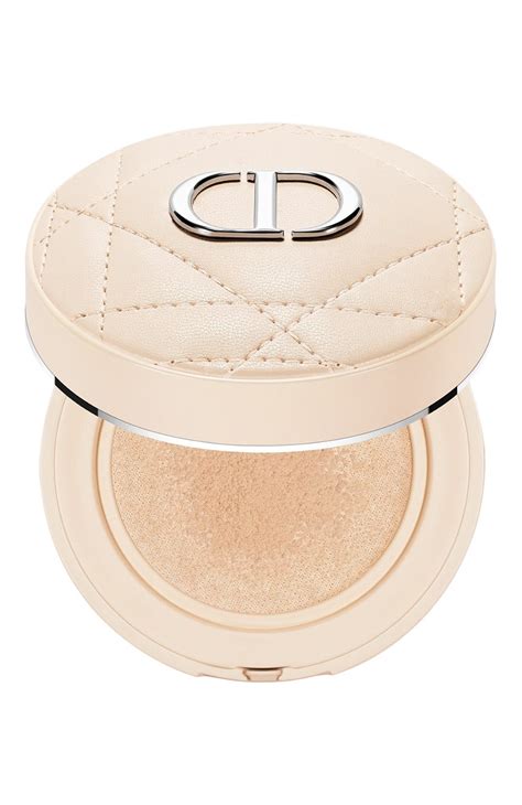 Пудра рассыпчатая Dior Forever Cushion Powder .